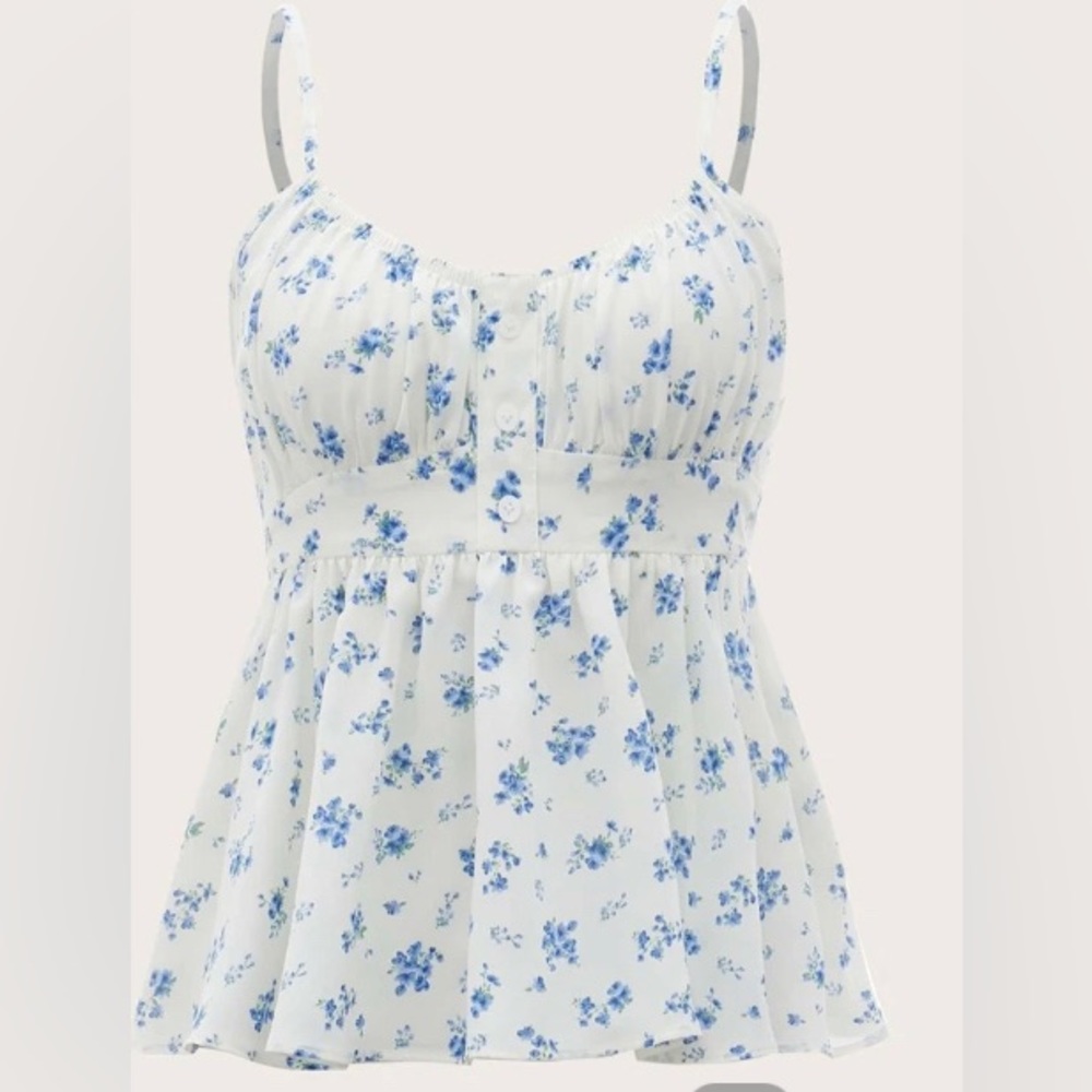 Cute floral cropped shirt